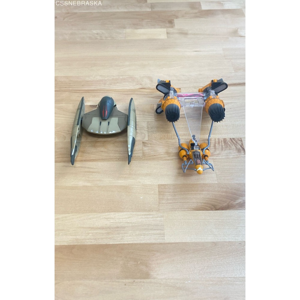 Galoob Star Wars 1998 Ep:‎ 1 Trade Federation Driod Fighter/Sebulba's Pod Racer